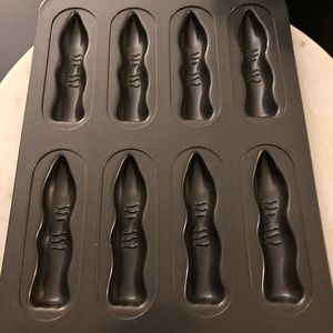 Wilton Fingers Non-Stick 8 Cavity Cookie Pan